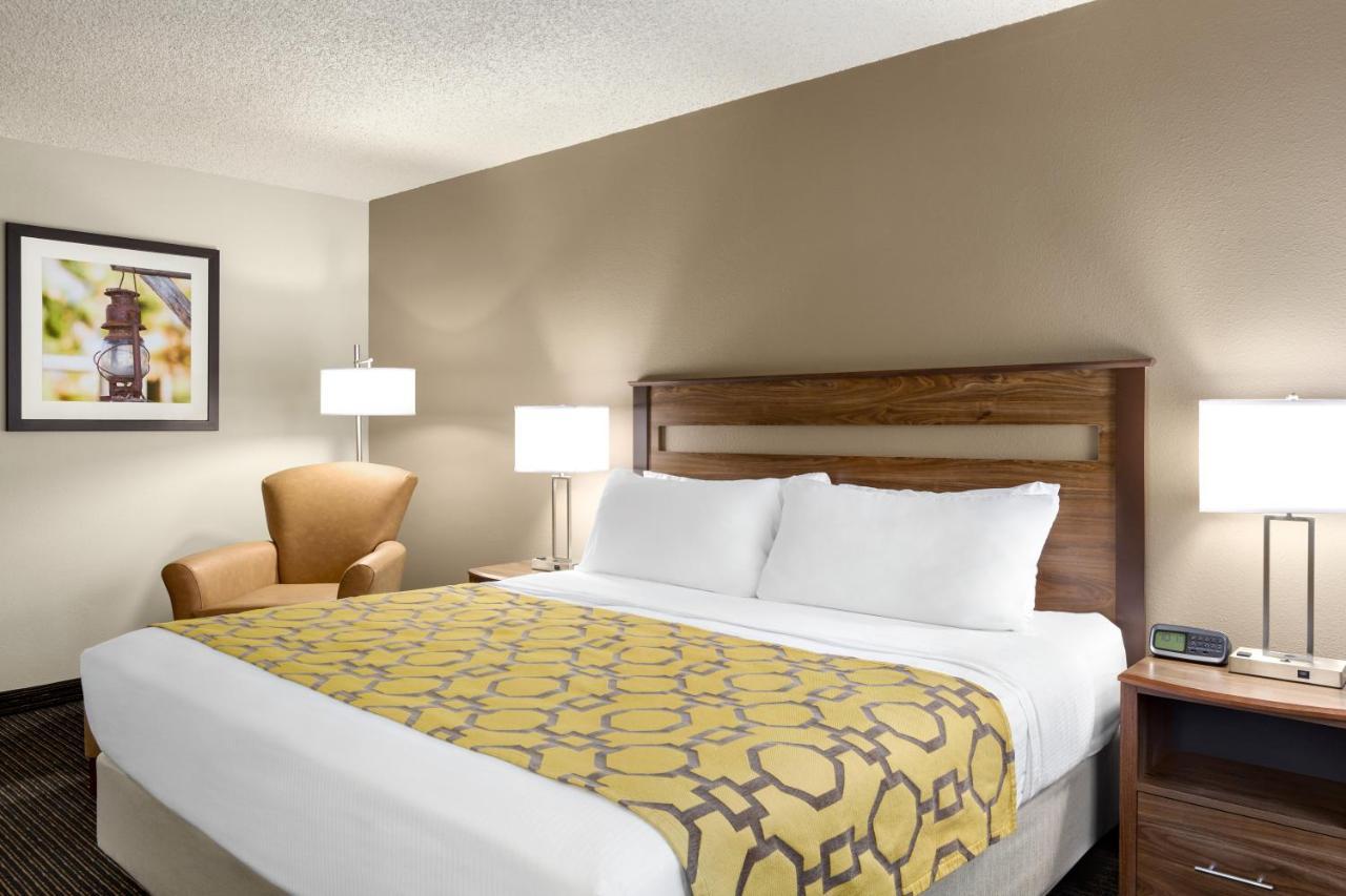 Baymont By Wyndham Whitefish Hotel Exterior foto