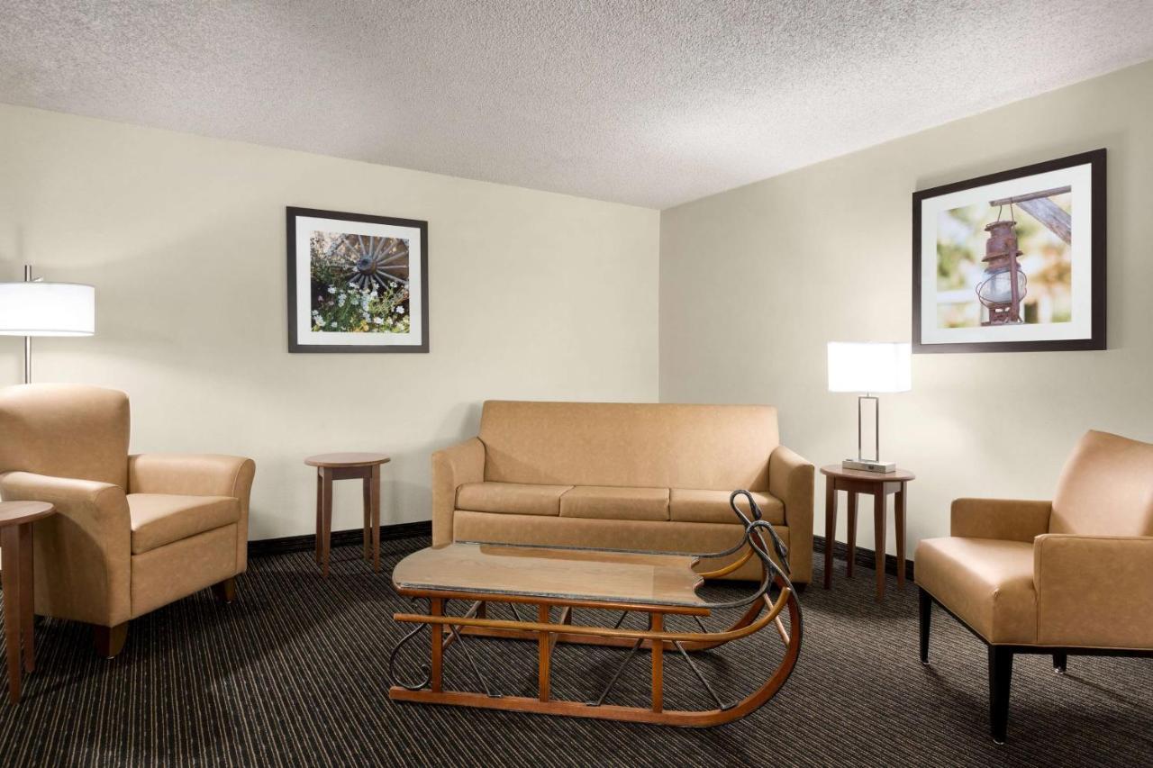 Baymont By Wyndham Whitefish Hotel Exterior foto